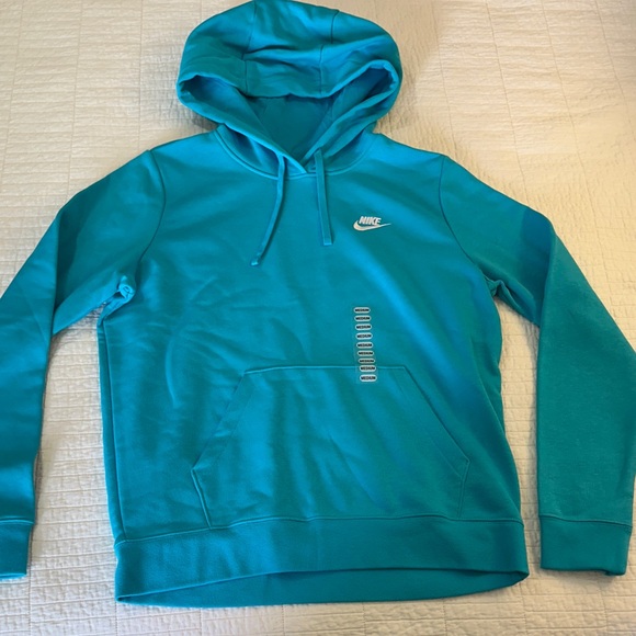 Nike Women’s Medium Teal Hoodie Pullover NWT sweatshirt - Picture 2 of 7